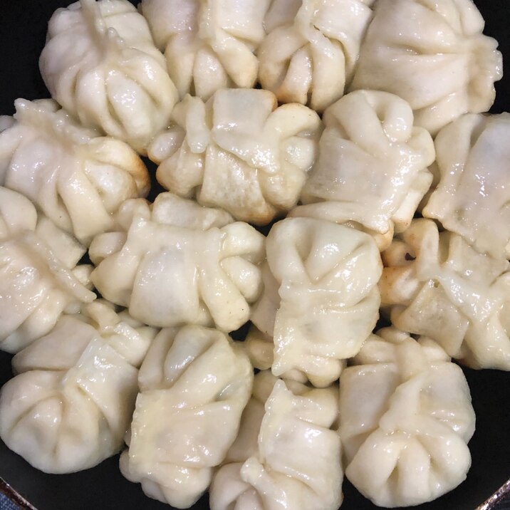 餃子の美味しい焼き方 レシピ 作り方 By うーたま 楽天レシピ 餃子の美味しい焼き方 レシピ 作り方 By うーたま 楽天レシピ